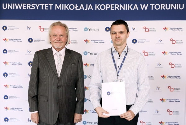 Kliknij, aby powiększyć zdjęcie.