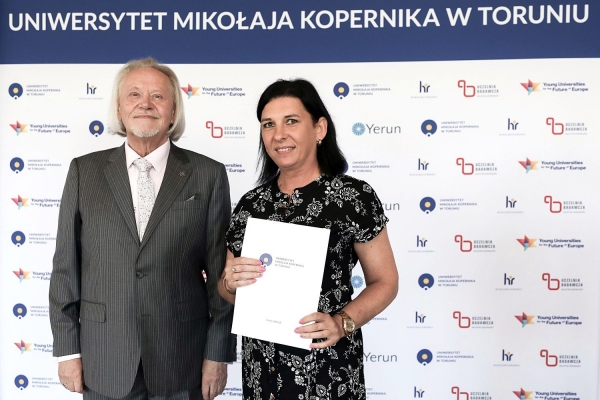 Kliknij, aby powiększyć zdjęcie.