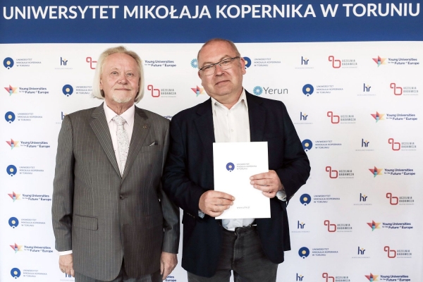 Kliknij, aby powiększyć zdjęcie.