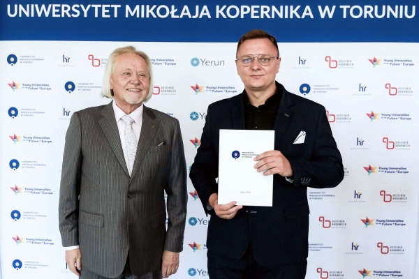 Kliknij, aby powiększyć zdjęcie.