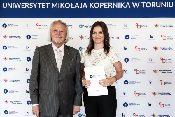 Kliknij, aby powiększyć zdjęcie.