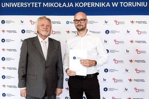 Kliknij, aby powiększyć zdjęcie.