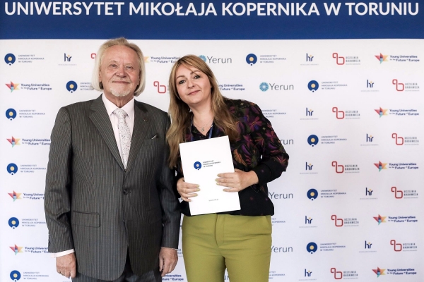 Kliknij, aby powiększyć zdjęcie.