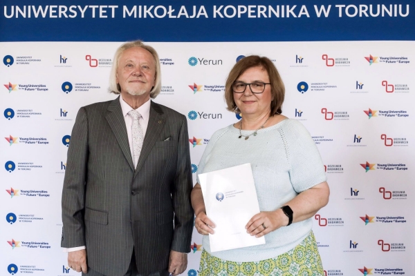Kliknij, aby powiększyć zdjęcie.