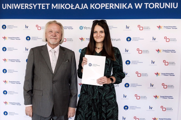 Kliknij, aby powiększyć zdjęcie.