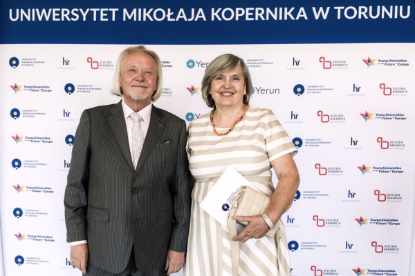 Kliknij, aby powiększyć zdjęcie.