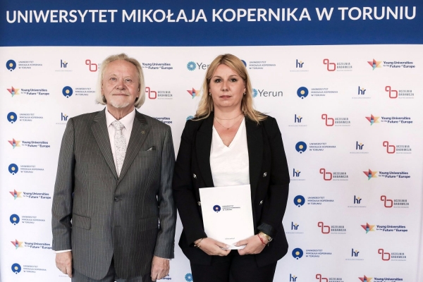 Kliknij, aby powiększyć zdjęcie.