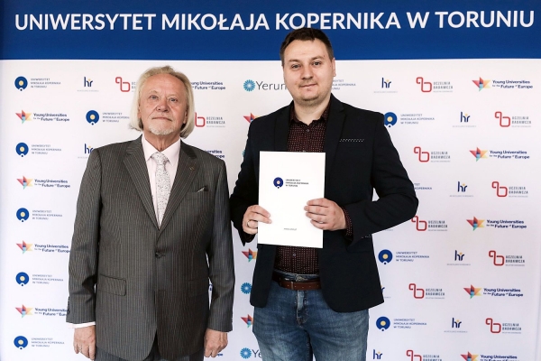 Kliknij, aby powiększyć zdjęcie.
