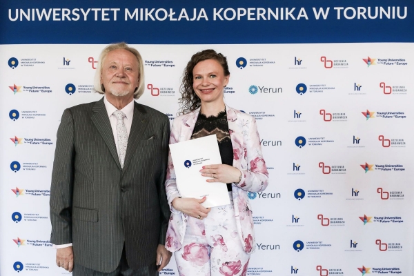 Kliknij, aby powiększyć zdjęcie.