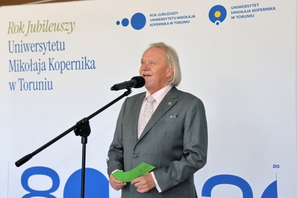 Kliknij, aby powiększyć zdjęcie.