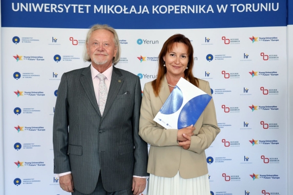 Kliknij, aby powiększyć zdjęcie.