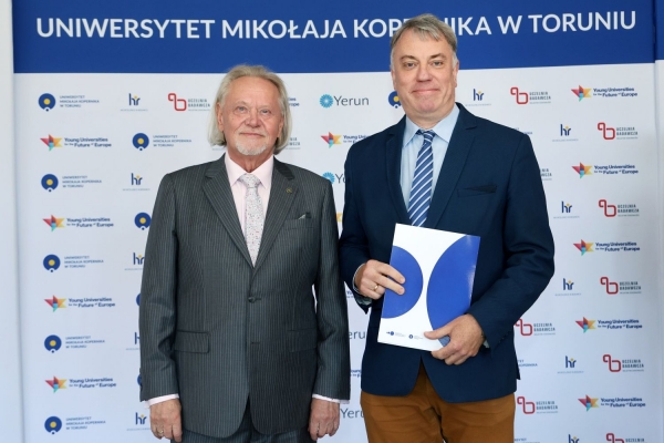 Kliknij, aby powiększyć zdjęcie.