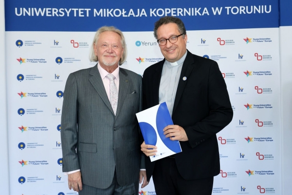 Kliknij, aby powiększyć zdjęcie.