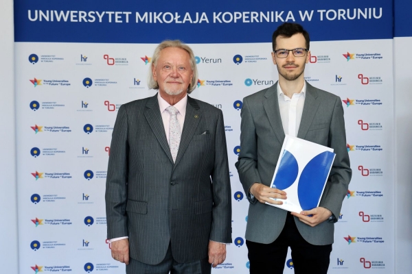 Kliknij, aby powiększyć zdjęcie.