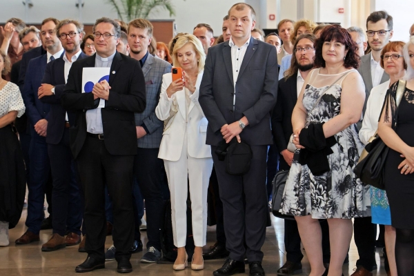 Kliknij, aby powiększyć zdjęcie.