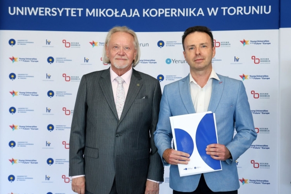 Kliknij, aby powiększyć zdjęcie.