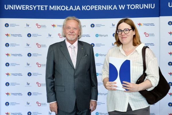 Kliknij, aby powiększyć zdjęcie.