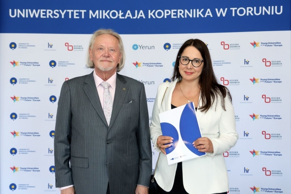 Kliknij, aby powiększyć zdjęcie.