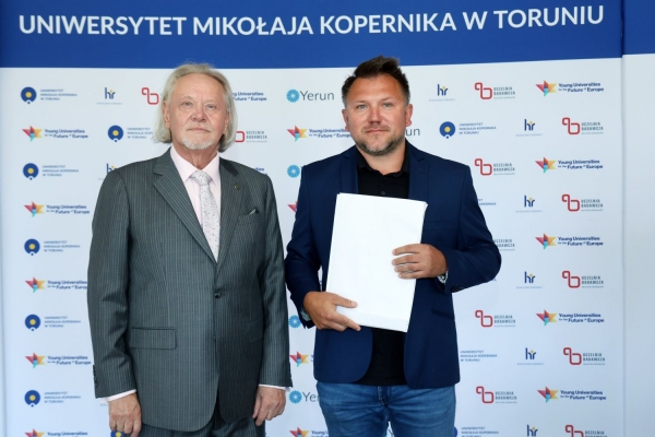 Kliknij, aby powiększyć zdjęcie.
