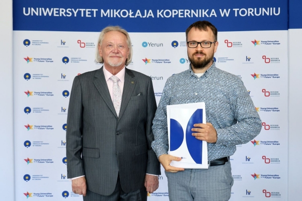 Kliknij, aby powiększyć zdjęcie.