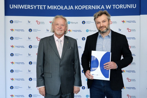 Kliknij, aby powiększyć zdjęcie.