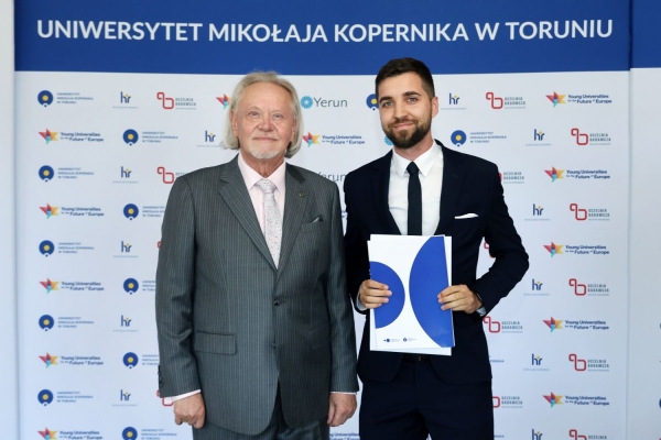 Kliknij, aby powiększyć zdjęcie.