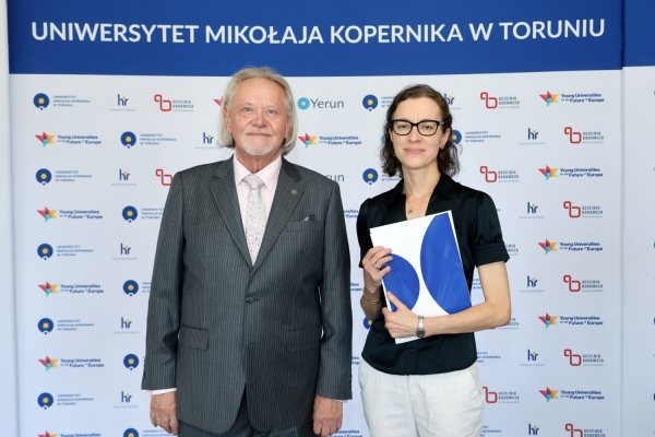Kliknij, aby powiększyć zdjęcie.