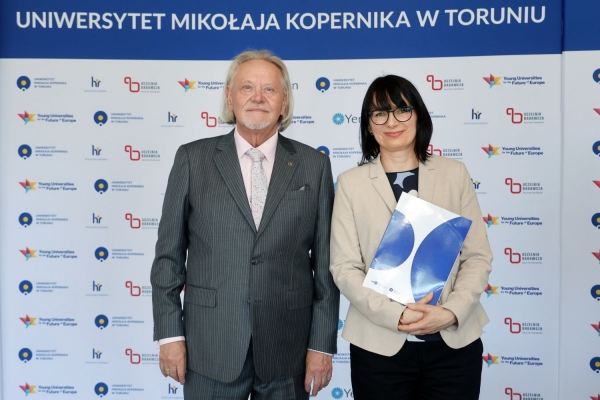 Kliknij, aby powiększyć zdjęcie.