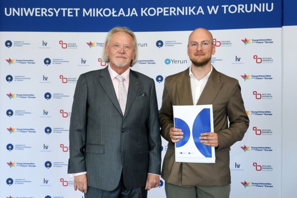 Kliknij, aby powiększyć zdjęcie.
