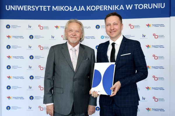 Kliknij, aby powiększyć zdjęcie.