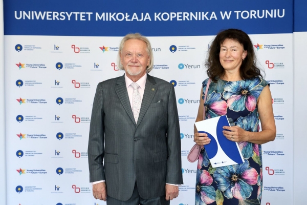 Kliknij, aby powiększyć zdjęcie.