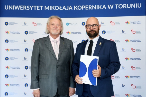 Kliknij, aby powiększyć zdjęcie.