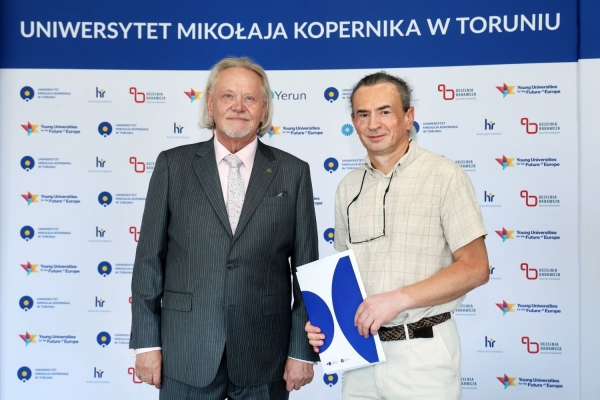 Kliknij, aby powiększyć zdjęcie.
