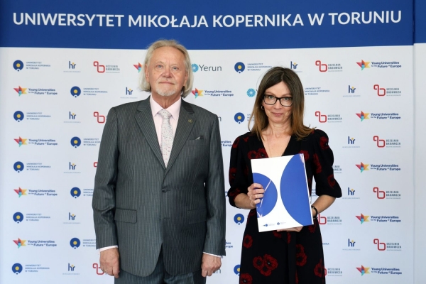 Kliknij, aby powiększyć zdjęcie.