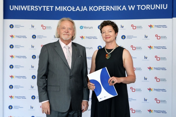 Kliknij, aby powiększyć zdjęcie.