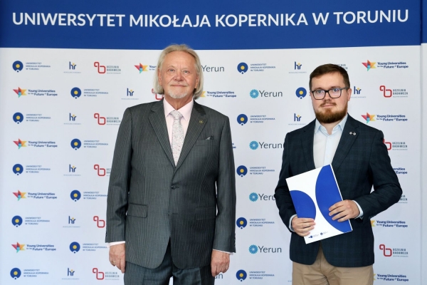 Kliknij, aby powiększyć zdjęcie.