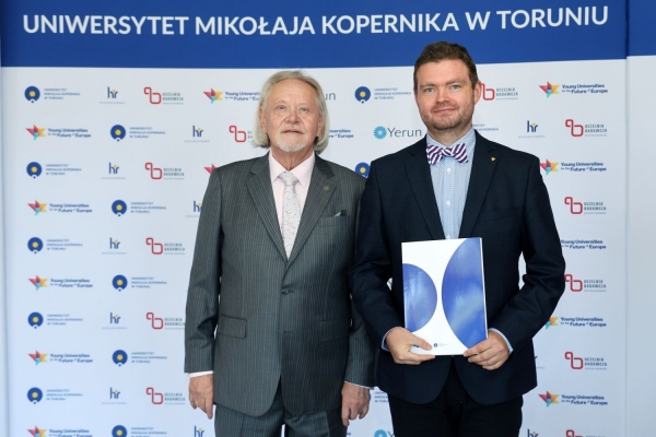 Kliknij, aby powiększyć zdjęcie.