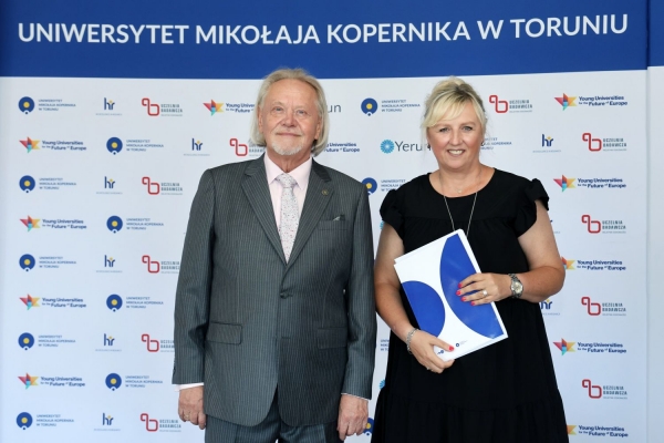 Kliknij, aby powiększyć zdjęcie.