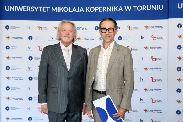 Kliknij, aby powiększyć zdjęcie.