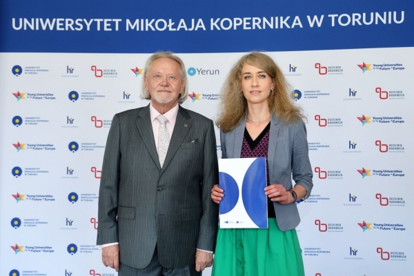 Kliknij, aby powiększyć zdjęcie.