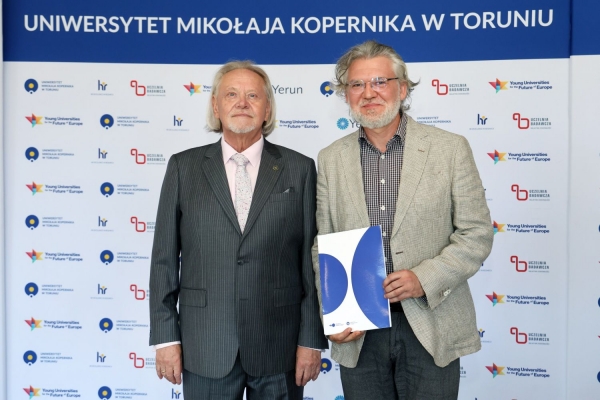 Kliknij, aby powiększyć zdjęcie.