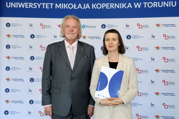Kliknij, aby powiększyć zdjęcie.