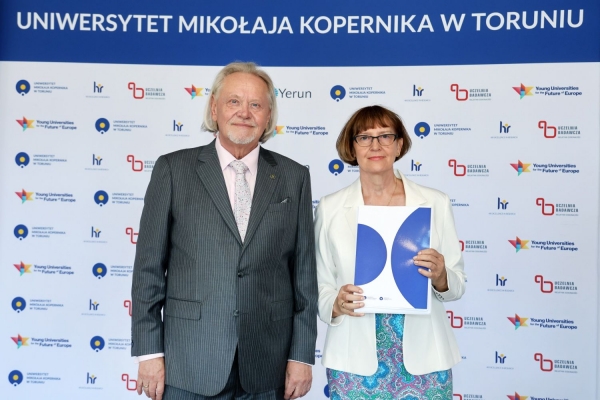 Kliknij, aby powiększyć zdjęcie.