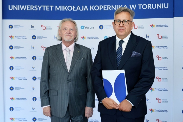 Kliknij, aby powiększyć zdjęcie.