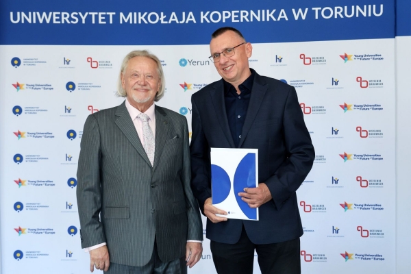 Kliknij, aby powiększyć zdjęcie.
