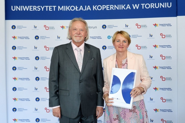 Kliknij, aby powiększyć zdjęcie.