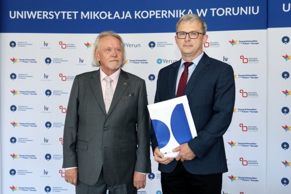 Kliknij, aby powiększyć zdjęcie.
