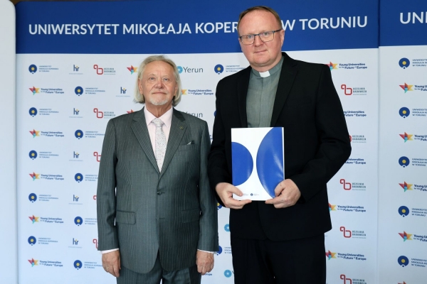Kliknij, aby powiększyć zdjęcie.