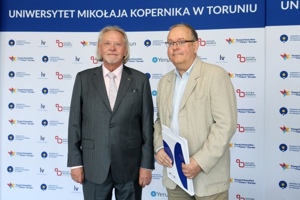 Kliknij, aby powiększyć zdjęcie.