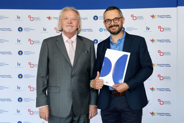 Kliknij, aby powiększyć zdjęcie.